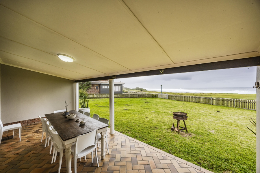 3 Bedroom Property for Sale in Marshstrand Eastern Cape